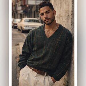 J Riggins Vintage Sweater V Neck 90's Preppy Cable Knit Sweater Green Medium